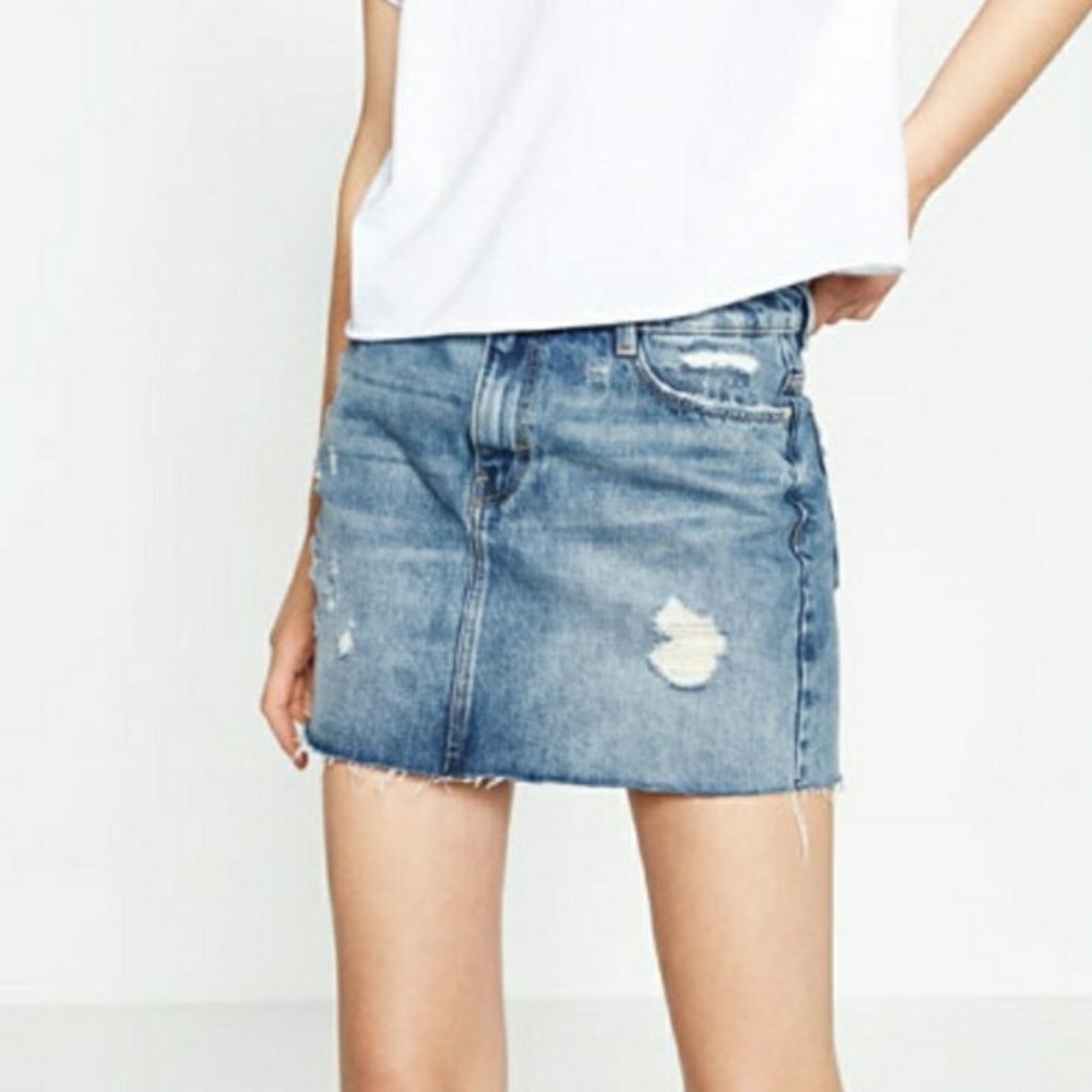 Zara Trafaluc Distressed Denim Mini Skirt Size M